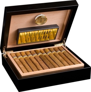 Хьюмидор ADORINI "Torino - Deluxe" на 30 сигар, чёрный