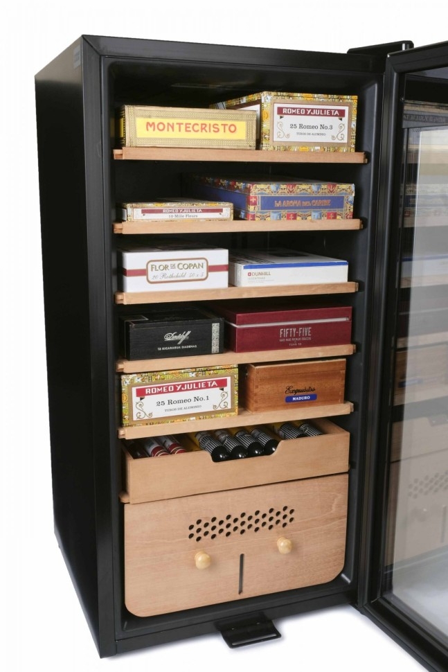 Хьюмидор-шкаф Howard Miller компрессорный с электронным управлением на 600 сигар