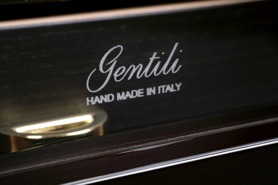 Хьюмидор-шкаф Gentili на 150 сигар